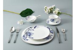 China OEM ODM Glossy Surface 45% Bone China Dinnerware Set supplier