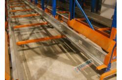 China Heavy Load Radio Shuttle Racking , Pallet Shuttle Racking Battery Powered supplier