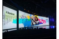 China Small Pixel Pitch Indoor Curved RGB LED Screen For Studio Conference supplier