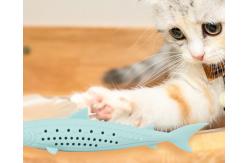 China Interactive Safe Rubber Crayfish Chew Toys For Kittens Teething With Catnip supplier