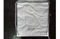 China Customized White Plastic Drawstring Backpack Apple Store Shopping Bag supplier