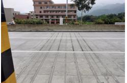 China Dynamic Weighing WIM System For Overrun Treatment At Different Speed Segments supplier