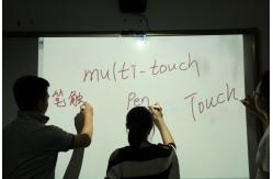 China High Definition ODM Portable Digital Whiteboard Multi Touch Smart Board supplier
