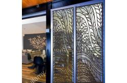 China Custom Soundproof Partition Folding Room Divider Movable Lightweight supplier