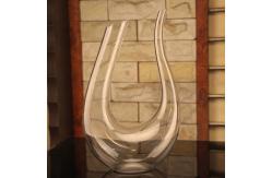 China Mouthblown Lead Free Wine Decanter , Round Cone Modern Wine Decanter Easy To Clean supplier