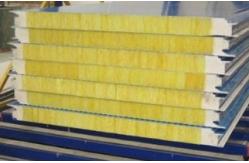 China Customizable Fireproof Foam Glass Wool Sandwich Panel For Building Materials supplier