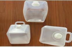 China Juice Milk Water Bag Jerry Can Collapsible Liquid Containers With Nozzle supplier