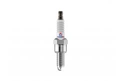 China M10x1MM Thread Bujia D8tc Iridium Spark Plugs For Motorcycle supplier