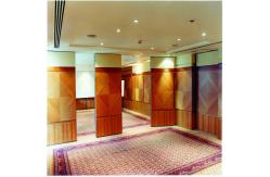 China Customized Movable Soundproof Sliding Folding Partition Wall For Function Room supplier