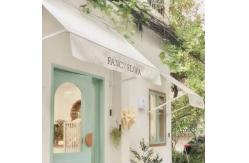 China Hot Sell Outdoor Rainproof Retractable Window Canopy Awning For House supplier