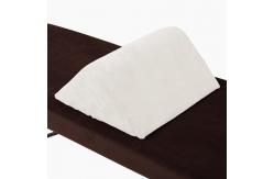 China The Memory foam beauty solon uses low Balanced Triangular Leg Pillow supplier