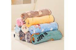 China Cat Sleeping Blanket With Paw Print Dog Cat Soft Fleece Blankets Sleep Mat supplier
