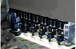 China One Station Six Heads VD3350 Digital Auto Feeding Label Die Cutting Machine supplier