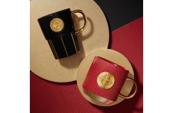 China Customized Gold Handle Mugs With Gold Nameplate In Durable Earthenware / Stoneware / Porcelain supplier