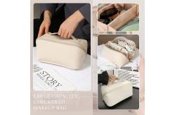 China Makeup Bag - Unique style of fashion and sophisticated design supplier