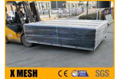 China Vertical Wire Spacing 75mm Galvanized Metal Mesh Fencing Green Ral 6005 Railway supplier
