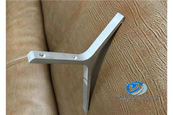 160Mpa Strength No Scratch Industrial Aluminium Profile With Milling And Cutting