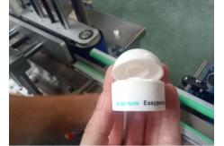 China High Efficiency Sticker Labelling Machine Flat Labeling No Wrinkles supplier