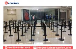 China SS Security Bollards Crowd Control Removable Barriers With Retractable Safety Belt supplier