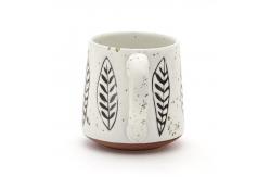 China Unique Geometric Smart Black And White Ceramic Coffee Mug For Gift supplier