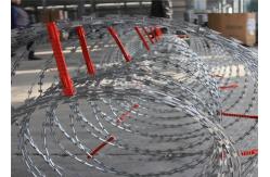 China 304 Galvanized Security Fencing Cbt-65 Concertina Razor Wire Sharp supplier