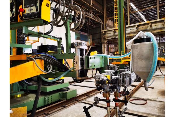Cantilever SAW Pipe Welding Manipulator Machine 300kg Loading