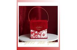 China Rectangular Rigid Packaging Box With Handle And Magnetic Closure For Gift supplier