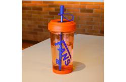China 500ml Shatterproof Plastic Coffee Tumbler Cup With Lid And Reusable Straw supplier