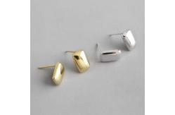 China Lanciashow Smooth 925 Sterling Silver Gold Plated Square Stud Earrings Fine Jewelry supplier