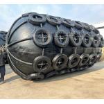 Black Pneumatic Rubber Fender Customized With Chain Net ISO CCS Certificated