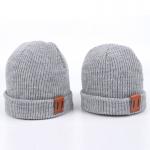 Leather Patch Knit Beanie Hats Custom Design Warm Hat Cap Yellow Beanie Hats