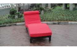China Modern Swimming Pool Waterproof Rattan Sun Lounger With Cushion supplier
