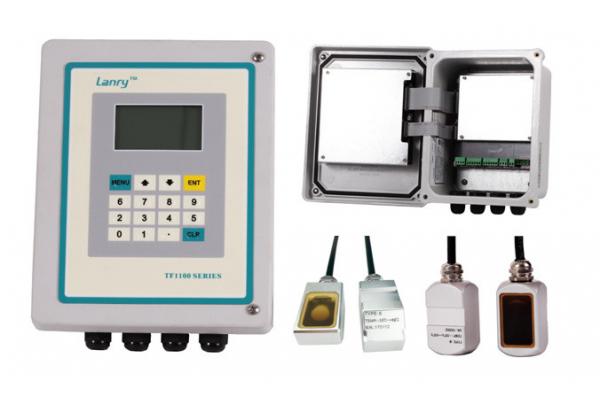 ultrasonic flow meter with clamp on flow sensor