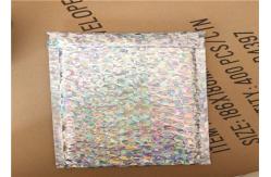 China Iridescent Holographic Bubble Mailer Bag Moisture Proof For Express Packaging supplier