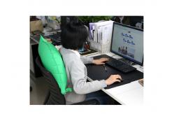China Green Inflatable Travel Pillow Memory Foam Material With Storage Bag supplier