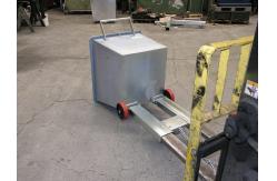 China 350kg Low Profile Dump Hopper Forklift Attachment Metal Self Dumping Hoppers supplier