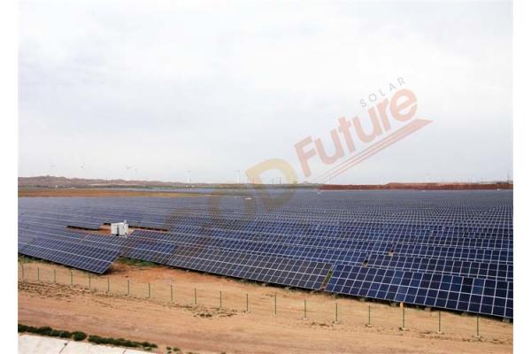 Low Maintenance 0.5kwh Ground Mount Solar Tracking System Backtracking