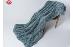 China Solid Winter High Pile Plush Blanket Plush Fleece Blanket Rectangular Shaped supplier