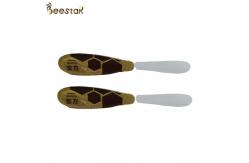China New Arrival Natural Bee Honey Ginseng Honey Cream Spoon Honey For Eating supplier