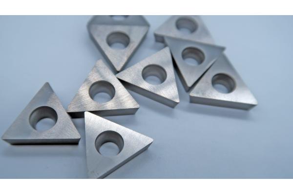 Long Service Life Steel Carbide Inserts PCD Grinding Tools For PCBN Cutting