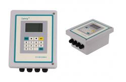 China Wall Mounted Transit Time Ultrasonic Flow Meter With Metal Transducer supplier
