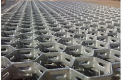China Low Carbon / Stainless Steel Hexmesh Refractory Bending Tech supplier