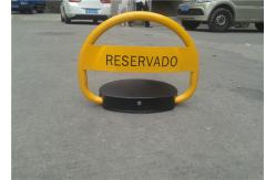 China Waterproof Yellow Automatic Parking Lock With Smart Remote Control System supplier