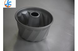 China RK Bakeware China Foodservice NSF Glaze Aluminum Fluted Bundt Cake Pan supplier