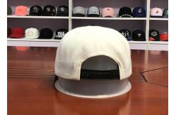 China Unisex Wool Acrylic Snapback Flat Brim Cap Adjustable Plastic Back Closure supplier
