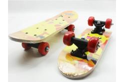 China Cheap 17inch kids and toddler skateboard wholesale with metal truck plastic deck supplier