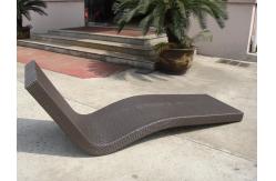 China Modern Luxury Comfortable Wicker Rattan Sun Lounger For Poolside supplier