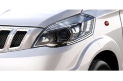 China Safe EV Hatchback Right Hand Drive 205km Range Electric Passenger Vehicle supplier