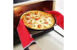 China ISO Kitchen Baking Tools Heat Resistant Oven Baking Mitts With Towels And Cushion supplier