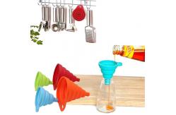China Silicone Collapsible Funnel Set Kitchen Gadget For Bottle Liquid Transfer supplier